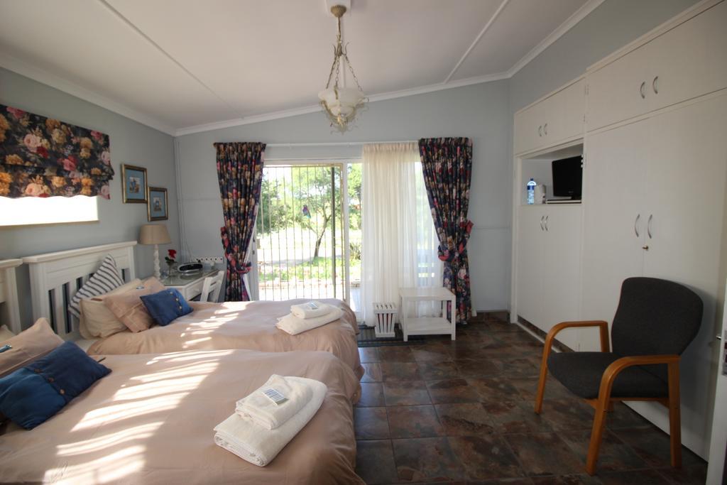 Waterfront Guest House Carolina Екстериор снимка