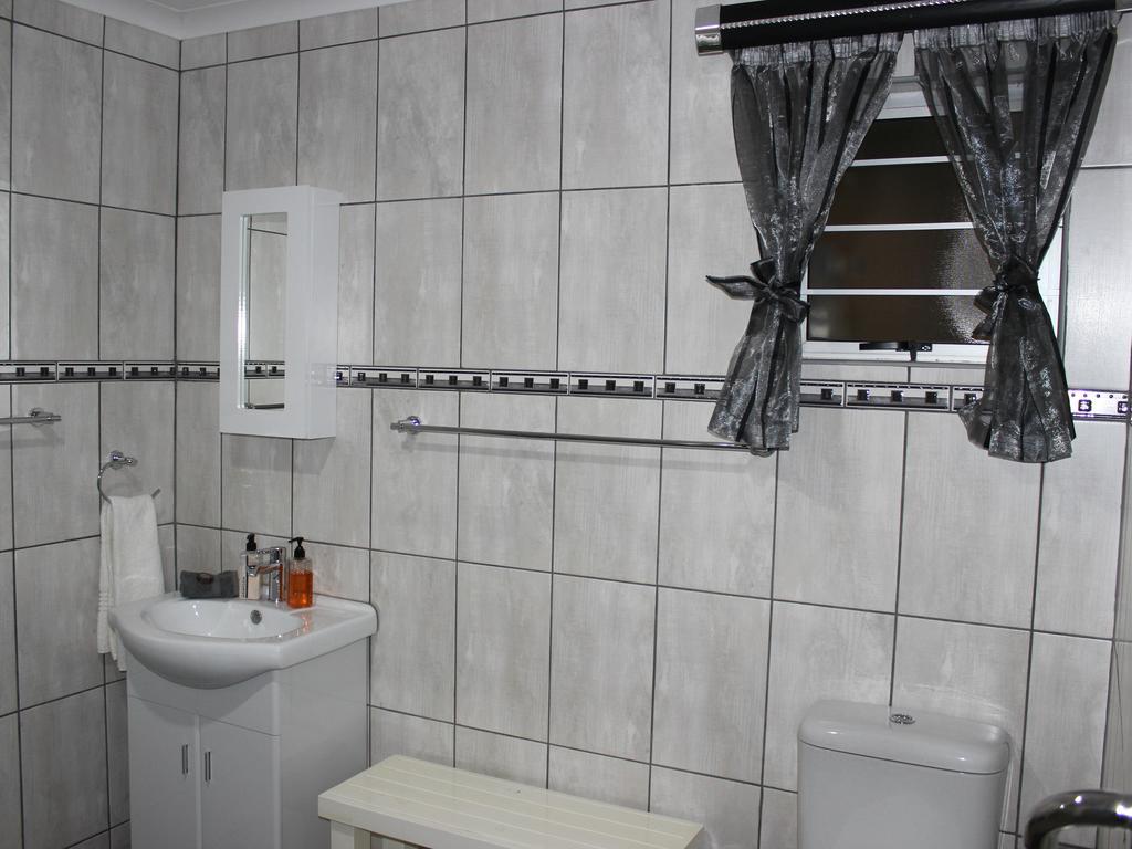 Waterfront Guest House Carolina Екстериор снимка
