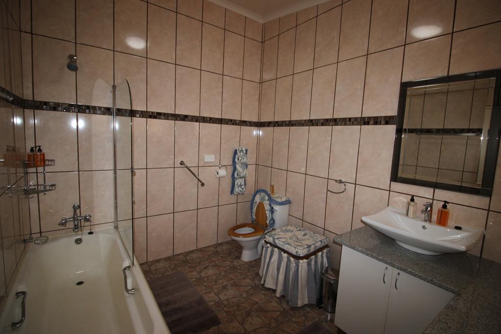 Waterfront Guest House Carolina Екстериор снимка