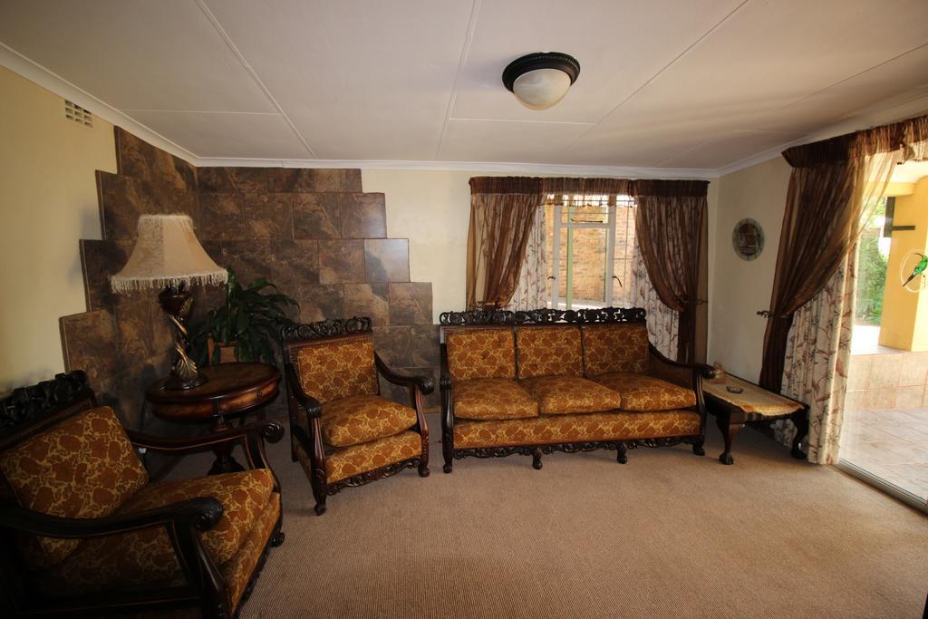 Waterfront Guest House Carolina Екстериор снимка