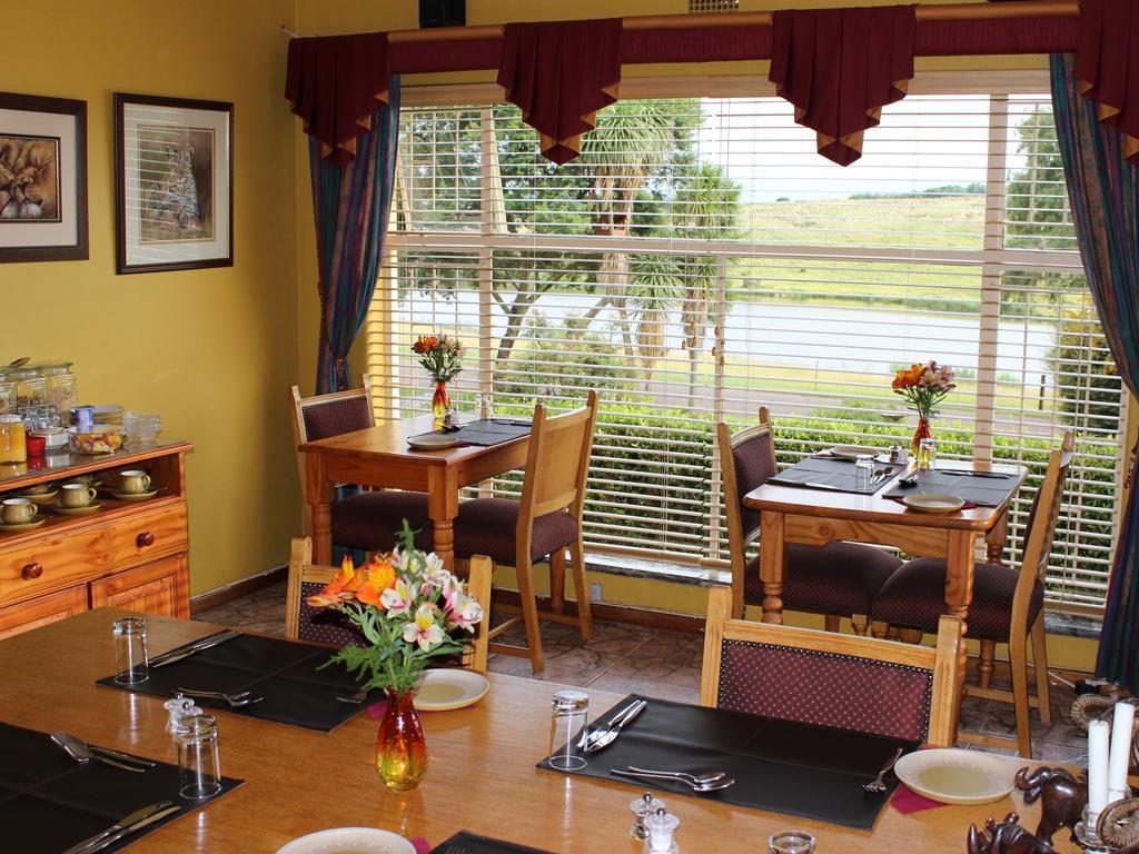 Waterfront Guest House Carolina Екстериор снимка